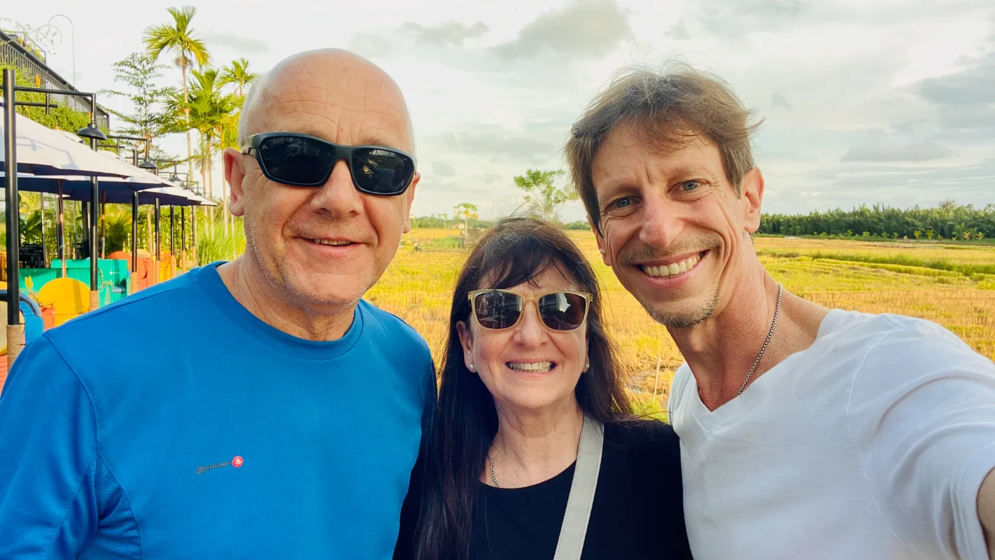 Dani y Susy con Fernando Reznik