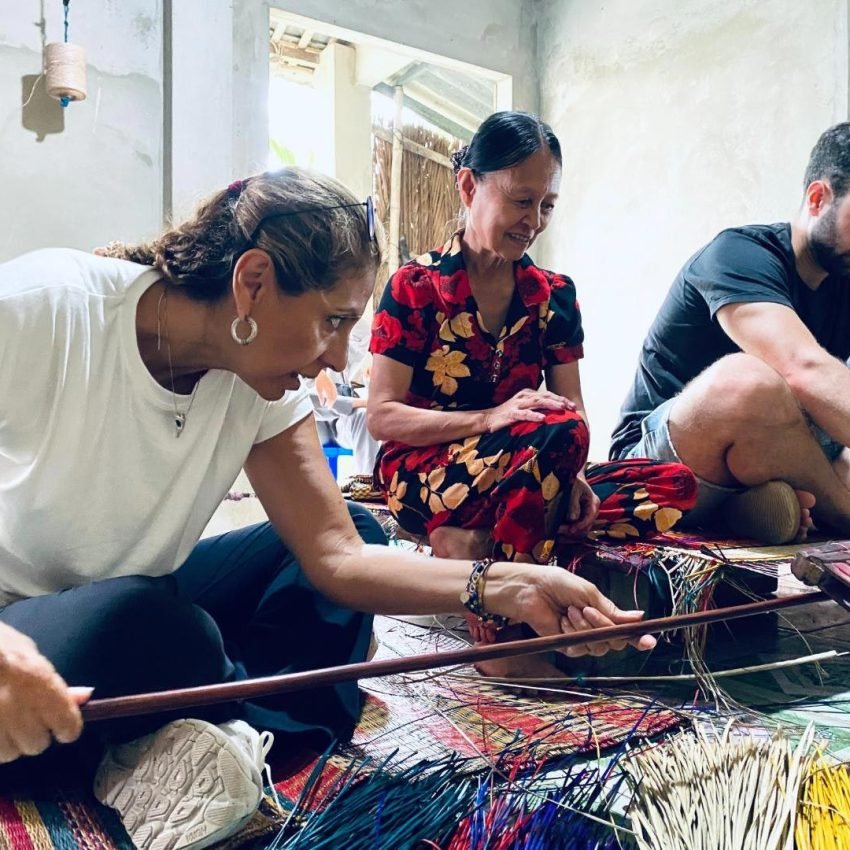Taller artesanal en casa tradicional de Hoi An